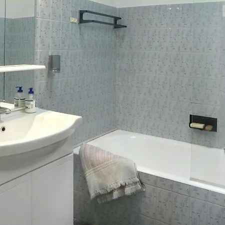 Apartment Cosy Flat With Balcony-terrace, *